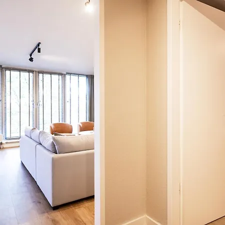 Stylische Penthouse - Maisonette - Im Edlem Design Mit Balkon, Dachterrasse Und Kostenloser Tiefgarage Im Herzen Von - Neuseenland Apartamento Markkleeberg