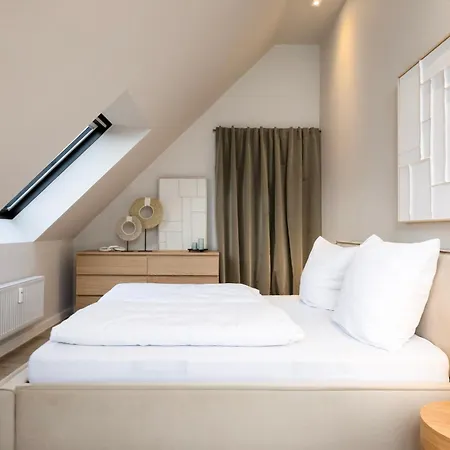 Stylische Penthouse - Maisonette - Im Edlem Design Mit Balkon, Dachterrasse Und Kostenloser Tiefgarage Im Herzen Von - Neuseenland Appartement Markkleeberg
