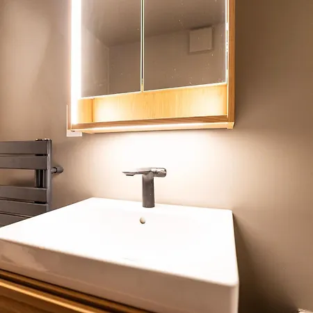 Appartement Stylische Penthouse - Maisonette - Im Edlem Design Mit Balkon, Dachterrasse Und Kostenloser Tiefgarage Im Herzen Von - Neuseenland Markkleeberg