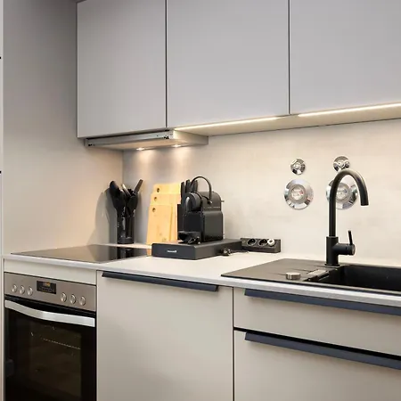 Stylische Penthouse - Maisonette - Im Edlem Design Mit Balkon, Dachterrasse Und Kostenloser Tiefgarage Im Herzen Von - Neuseenland Markkleeberg